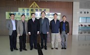 中航工业直升机研究所所长邱光荣参观我实验室
